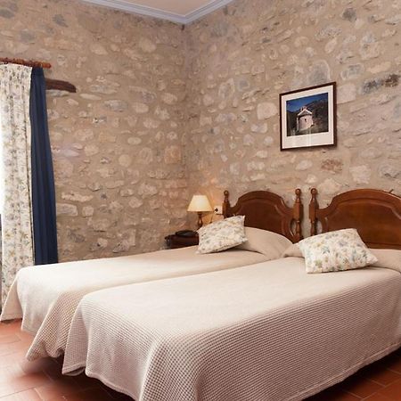 Hostal De La Rovira Oix 외부 사진