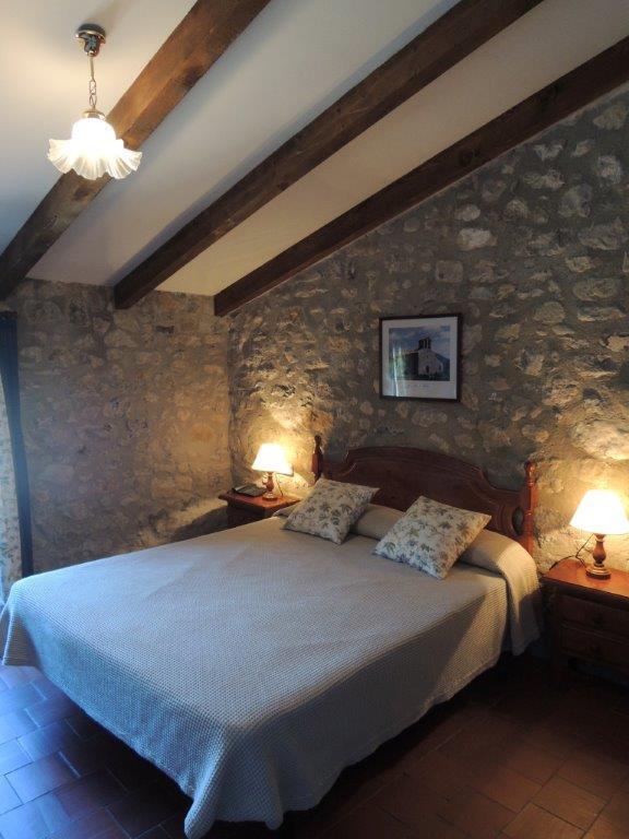 Hostal De La Rovira Oix 외부 사진