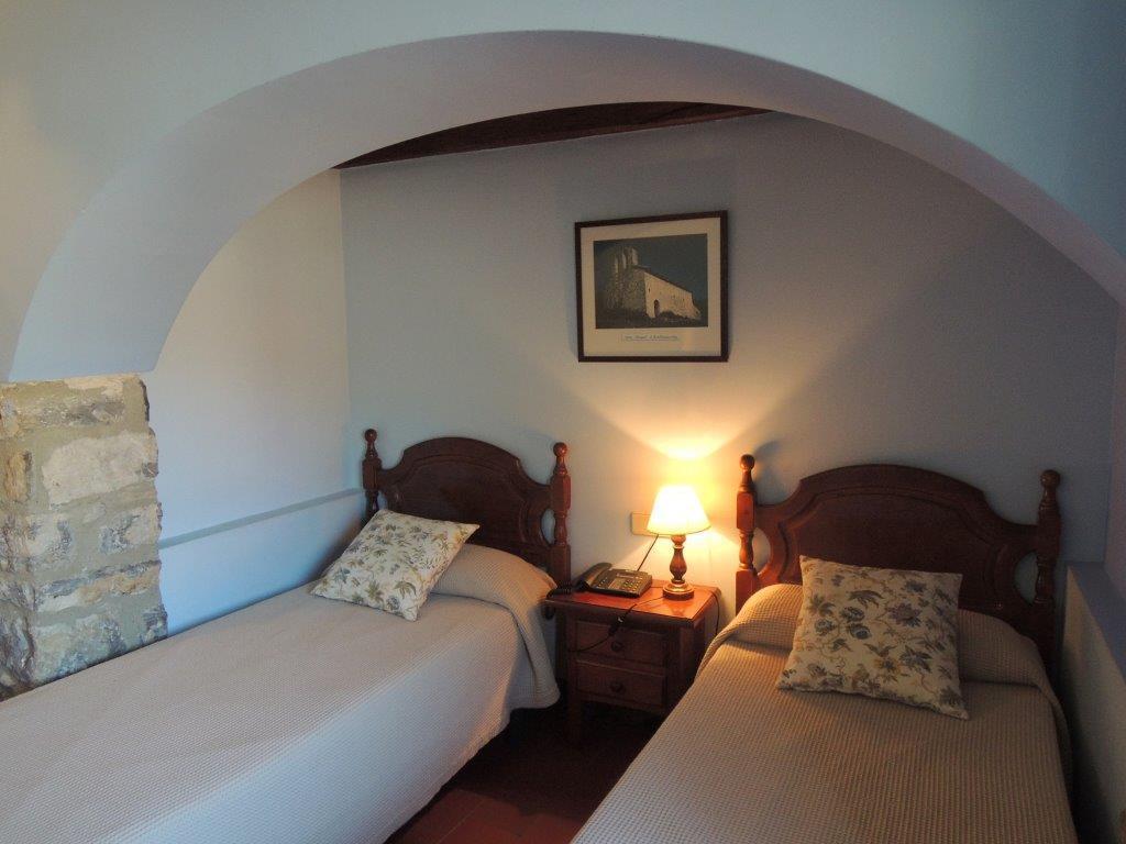 Hostal De La Rovira Oix 외부 사진